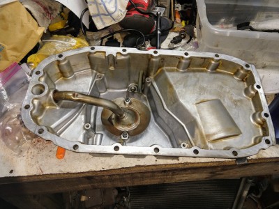 Clean oil pan with pickup tube